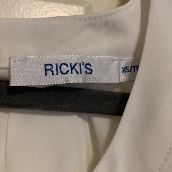 NWOT Coral and Grey Halter - XS - Picture 2 of 4